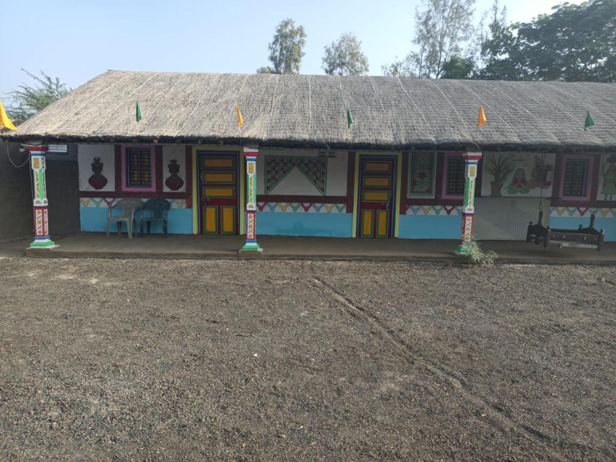 Rann Bhumi Homestay Resort Hodka Luaran gambar